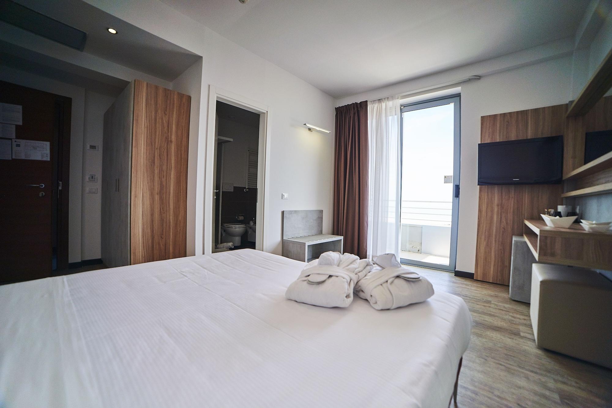 Alisei Palace Hotel Rimini Extérieur photo