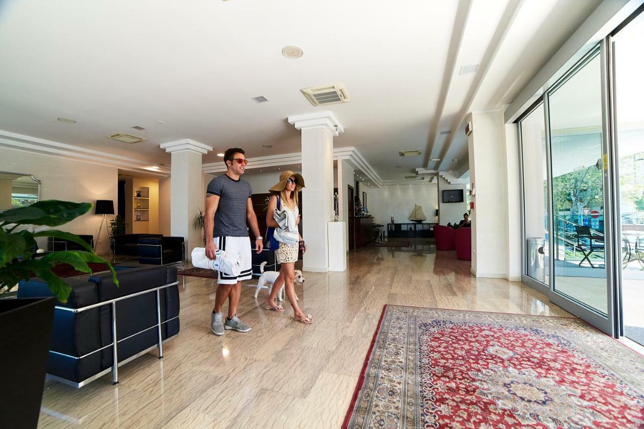 Alisei Palace Hotel Rimini Extérieur photo