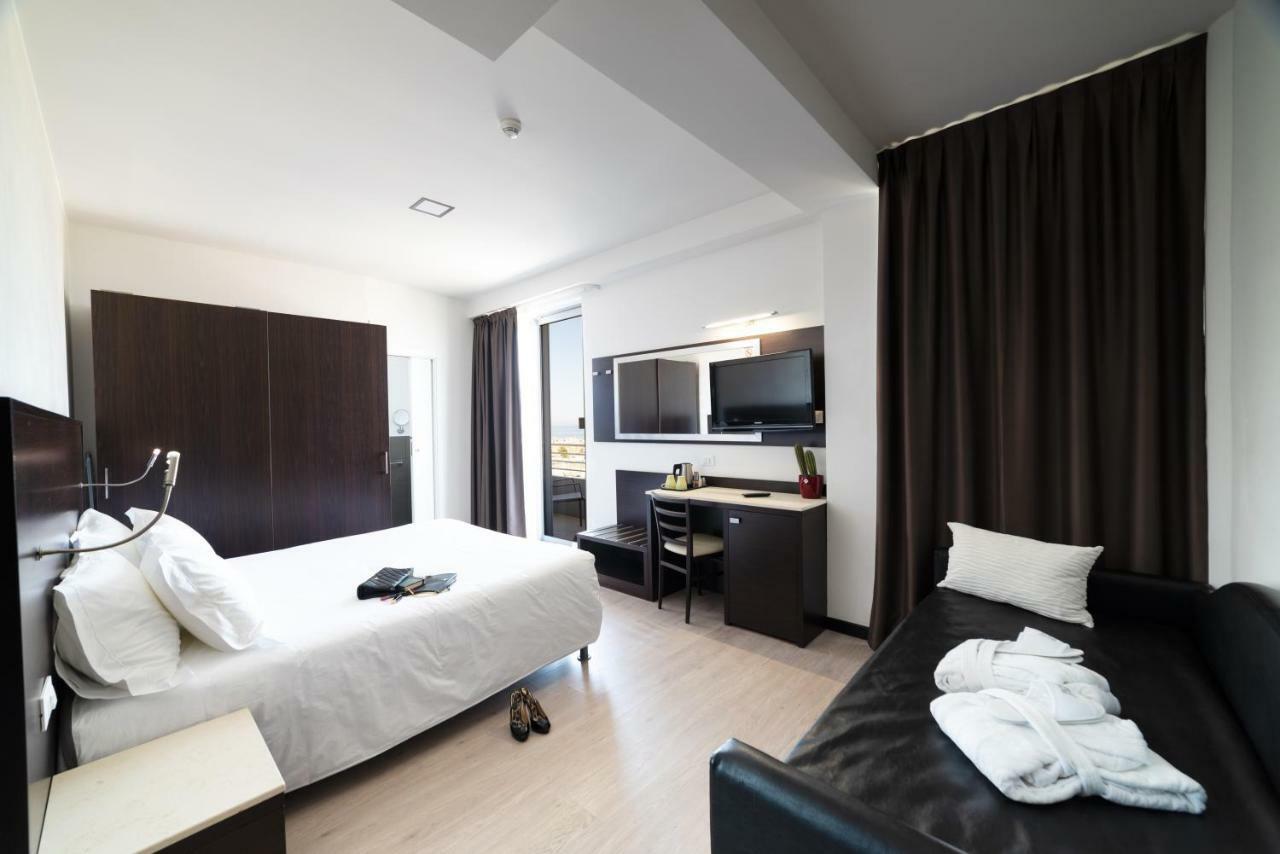 Alisei Palace Hotel Rimini Extérieur photo